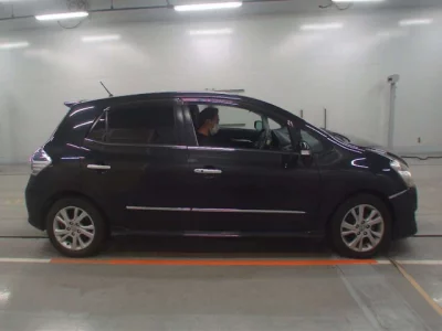 Toyota BLADE