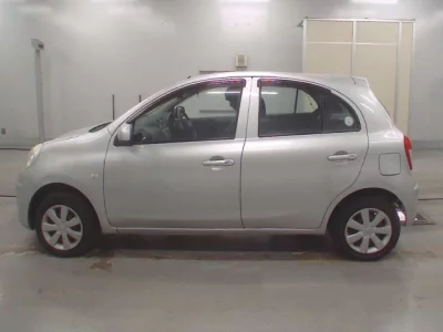 Nissan March