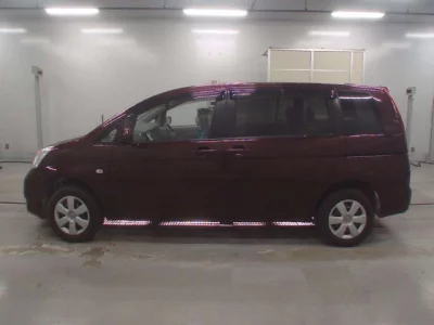 Toyota ISIS  с аукциона в Японии