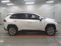Toyota RAV4 лот № 30916 оценка 4.5  с аукциона в Японии 2