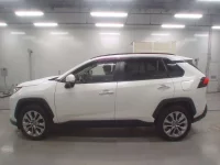 Toyota RAV4 лот № 30916 оценка 4.5  с аукциона в Японии 3