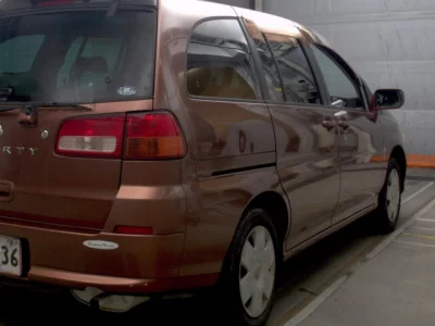 Nissan LIBERTY  с аукциона в Японии