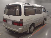 Toyota HIACE лот № 30536 оценка 3.5  с аукциона в Японии 1