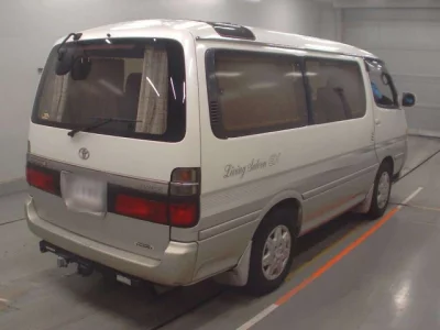 Toyota HIACE  с аукциона в Японии