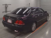 Toyota CROWN лот № 30528 оценка 3.5  с аукциона в Японии 1
