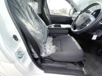 Toyota HIACE VAN лот № 30498 оценка 3.5  с аукциона в Японии 7