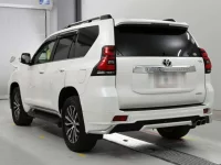 Toyota LAND CRUISER PRADO лот № 30864 оценка 4  с аукциона в Японии 5
