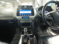 Toyota LAND CRUISER PRADO лот № 30864 оценка 4  с аукциона в Японии 8