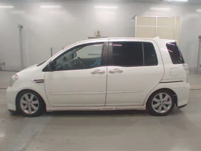 Toyota Raum