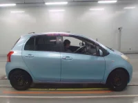 Toyota VITZ лот № 10365 оценка 3  с аукциона в Японии 2