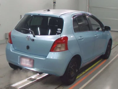 Toyota VITZ  с аукциона в Японии