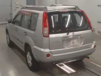 Nissan X-TRAIL лот № 30666 оценка 3  с аукциона в Японии 5