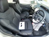 Toyota PRIUS PHV лот № 30920 оценка RA  с аукциона в Японии 7