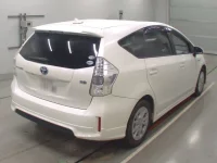 Toyota PRIUS ALPHA лот № 30891 оценка 3.5  с аукциона в Японии 1