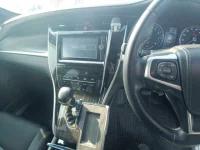 Toyota HARRIER лот № 30954 оценка 4  с аукциона в Японии 8