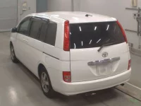 Toyota ISIS лот № 10511 оценка R  с аукциона в Японии 5