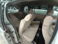 Toyota ISIS лот № 10511 оценка R  с аукциона в Японии 9