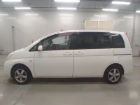 Toyota ISIS лот № 10511 оценка R  с аукциона в Японии 3