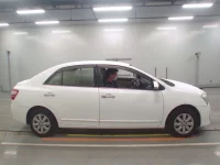 Toyota PREMIO лот № 30928 оценка 4  с аукциона в Японии 2