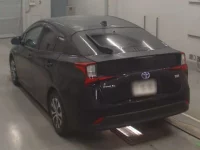 Toyota Prius лот № 30915 оценка 4  с аукциона в Японии 5