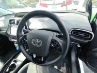 Toyota Prius лот № 30915 оценка 4  с аукциона в Японии 6