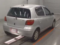 Toyota VITZ лот № 10467 оценка 3  с аукциона в Японии 1