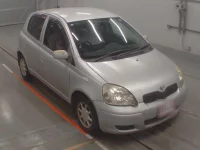 Toyota VITZ лот № 10467 оценка 3  с аукциона в Японии 4