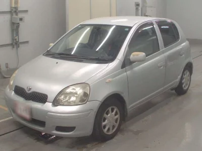 Toyota VITZ  с аукциона в Японии