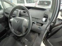 Toyota VOXY лот № 30952 оценка 4.5  с аукциона в Японии 6