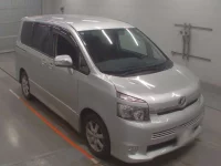 Toyota VOXY лот № 30952 оценка 4.5  с аукциона в Японии 4