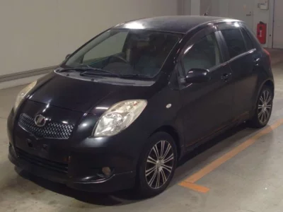 Toyota VITZ  с аукциона в Японии