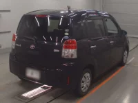 Toyota SPADE лот № 10464 оценка 3.5  с аукциона в Японии 1