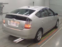 Toyota Prius лот № 10354 оценка 3.5  с аукциона в Японии 1