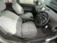 Toyota Prius лот № 10354 оценка 3.5  с аукциона в Японии 7