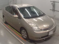 Toyota Prius лот № 10362 оценка 3  с аукциона в Японии 4