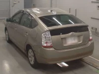 Toyota Prius лот № 10362 оценка 3  с аукциона в Японии 5