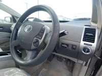 Toyota Prius лот № 10362 оценка 3  с аукциона в Японии 6