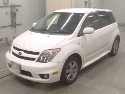 Toyota IST
