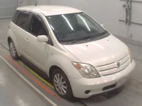 Toyota IST лот № 10303 оценка 3.5  с аукциона в Японии 4