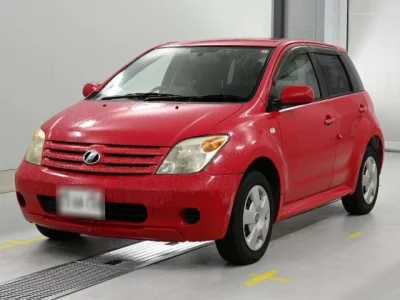 Toyota IST  с аукциона в Японии