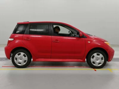 Toyota IST  с аукциона в Японии