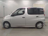 Toyota FUNCARGO лот № 30612 оценка 3  с аукциона в Японии 3