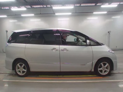 Toyota Estima Hybrid