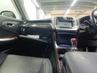 Toyota CROWN лот № 30599 оценка 3  с аукциона в Японии 8