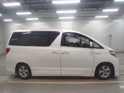 Toyota ALPHARD  с аукциона в Японии