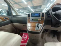 Toyota ALPHARD лот № 30619 оценка 4  с аукциона в Японии 8