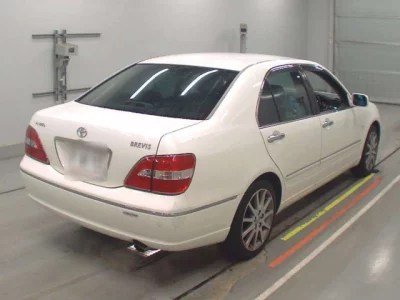 Toyota BREVIS  с аукциона в Японии