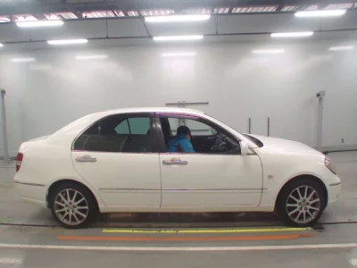 Toyota BREVIS  с аукциона в Японии