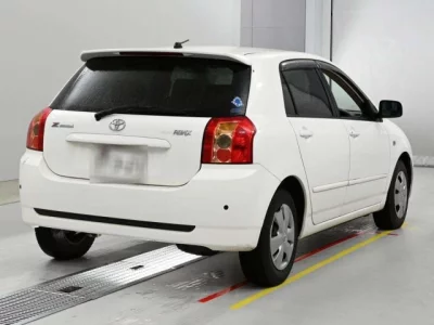 Toyota COROLLA RUNX  с аукциона в Японии