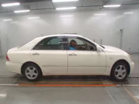 Toyota CROWN лот № 10385 оценка 3.5  с аукциона в Японии 2